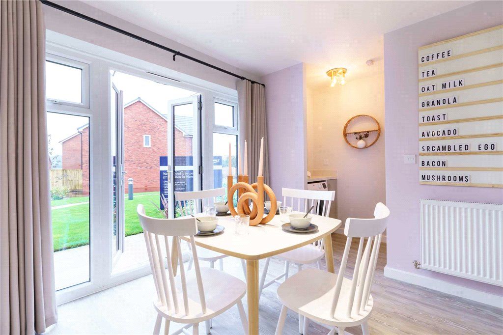 New home, 3 bed semidetached house for sale in Kempshott Hill