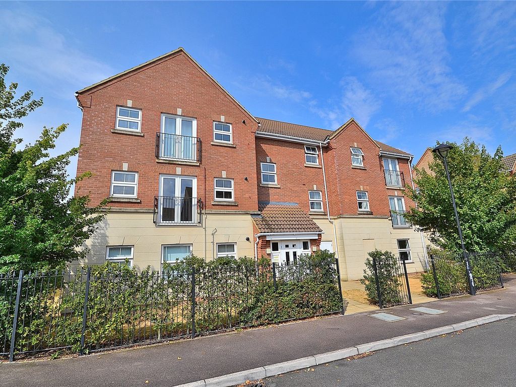 2 bed flat for sale in Drakes Avenue, Leighton Buzzard, Bedfordshire