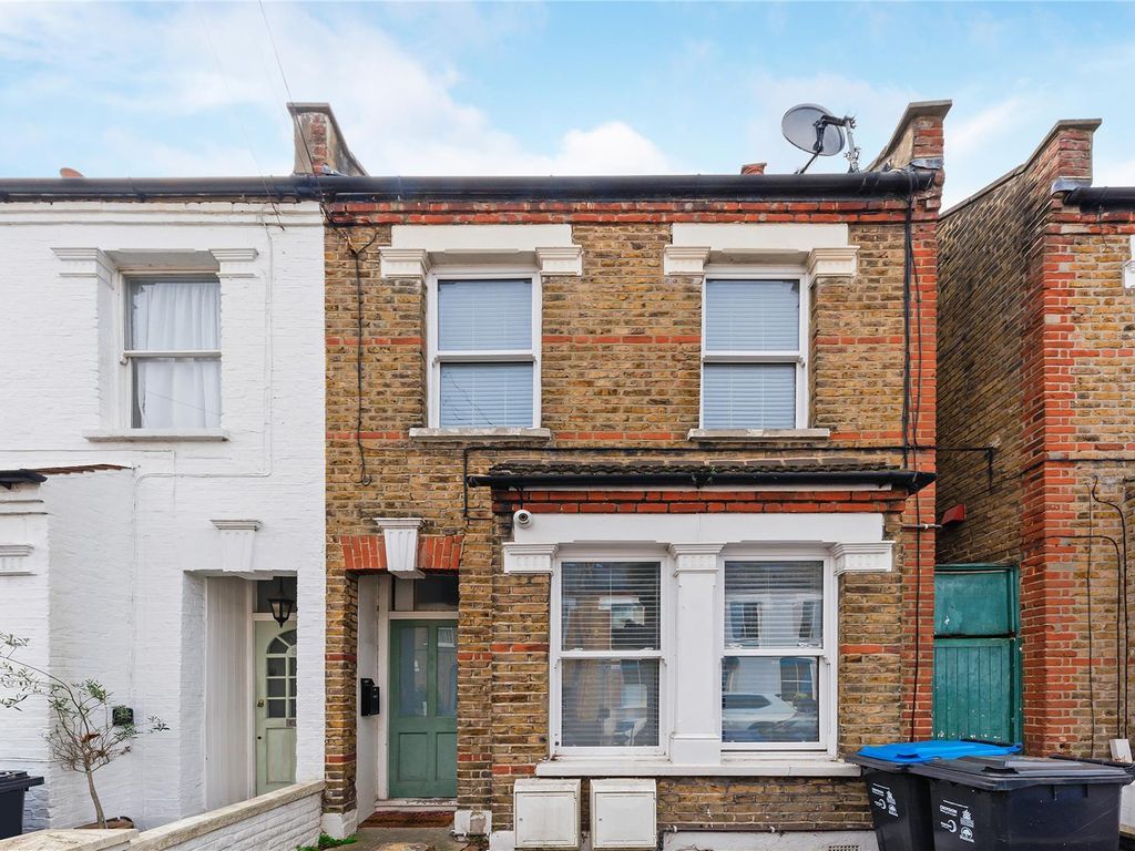 2 bed flat for sale in Milton Road, London SW19, £550,000 Zoopla