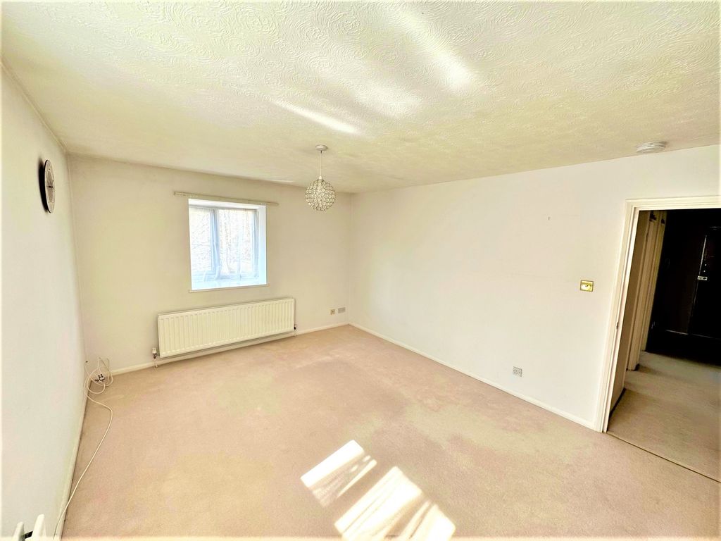 2 bed flat to rent in Kingsleigh Place, Mitcham, Surrey CR4 Zoopla