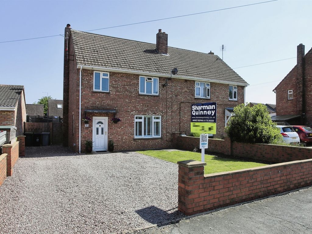 3 bed semidetached house for sale in Lancaster Way, Market Deeping