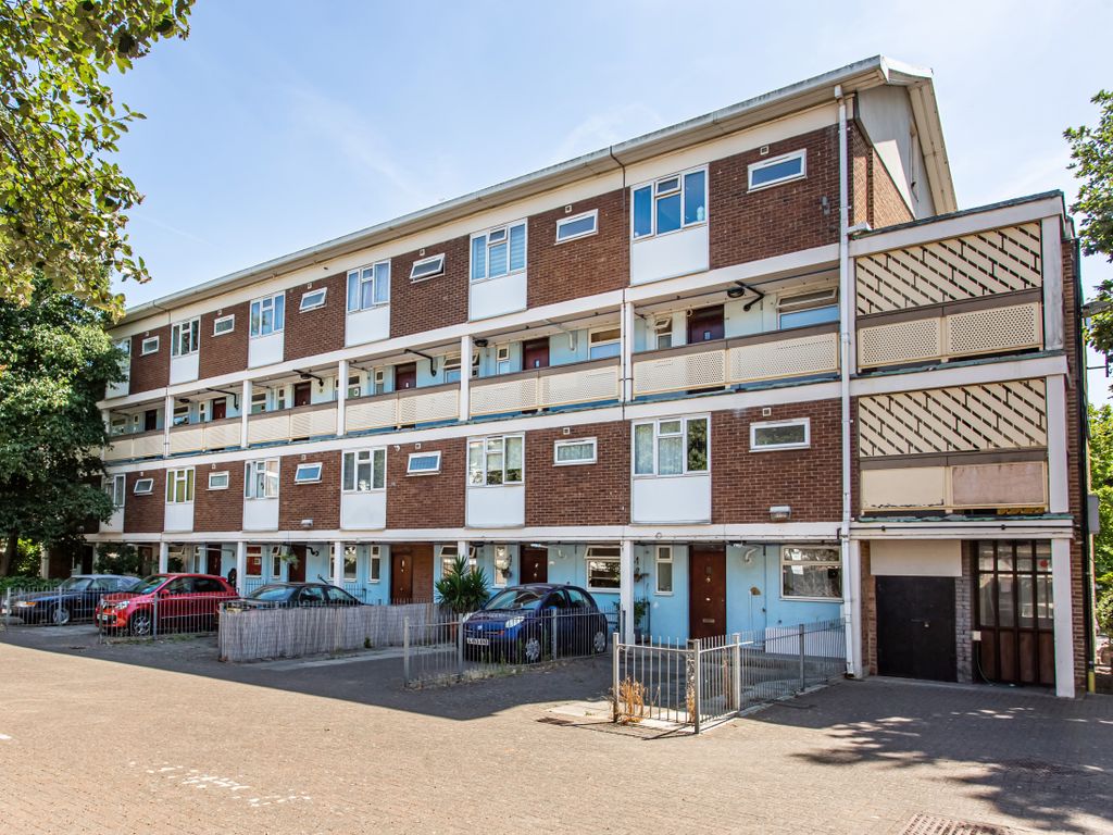 2 bed flat to rent in Corby Way, London E3, £2,000 pcm Zoopla
