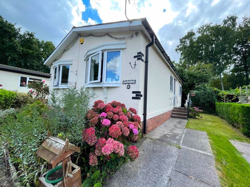 2 bed mobile/park home for sale in Woodlands Park, Wash Lane, Allostock, Knutsford WA16 Zoopla