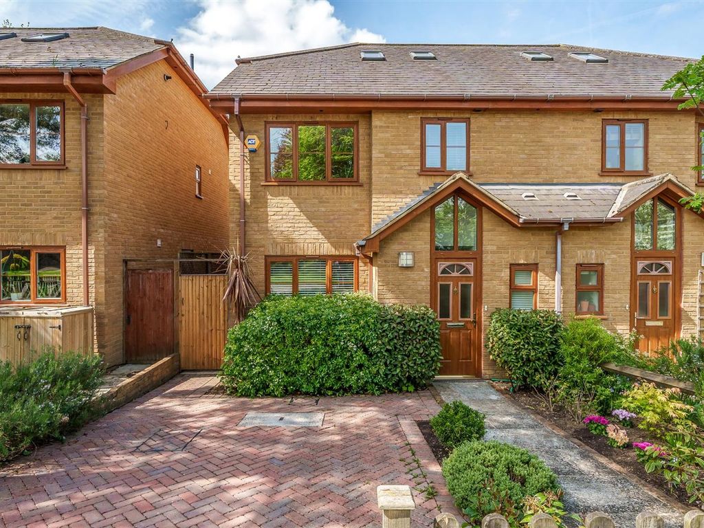 4 bed semidetached house for sale in Bridge Road, Epsom KT17 Zoopla