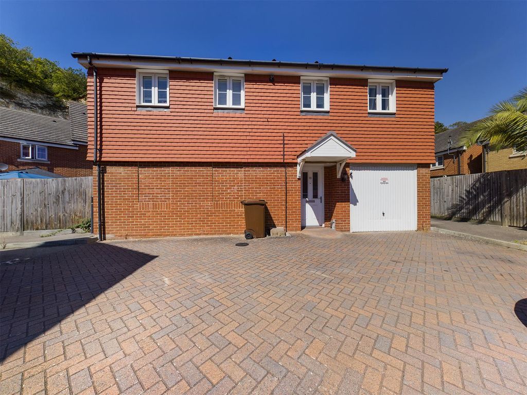 1 bed property for sale in Eustace Crescent, Strood, Rochester ME2 Zoopla