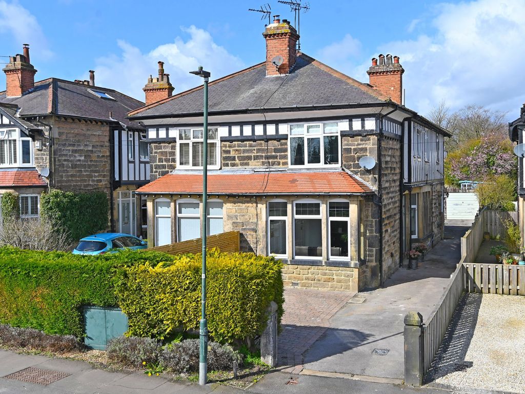 2 bed flat for sale in Leadhall Lane, Harrogate HG2 Zoopla