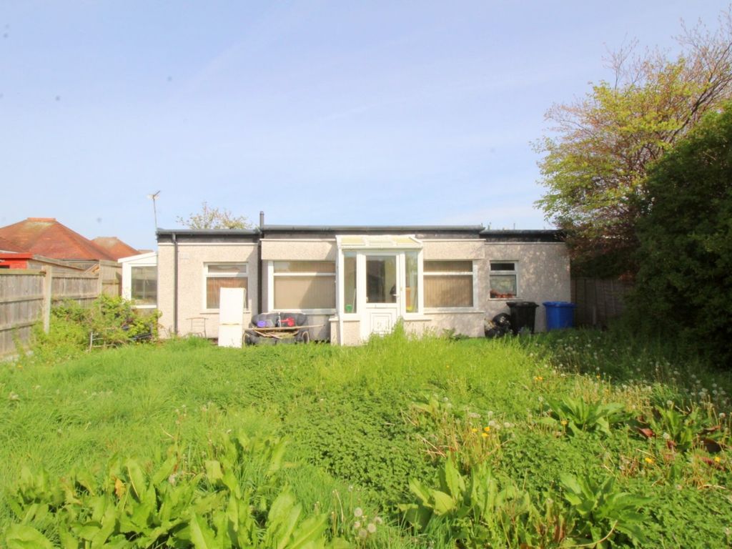 1 bed bungalow for sale in Ceg Y Ffordd, Prestatyn, Denbighshire LL19
