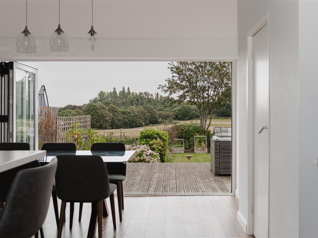 4 bed semidetached house for sale in Outwood Lane, Bletchingley