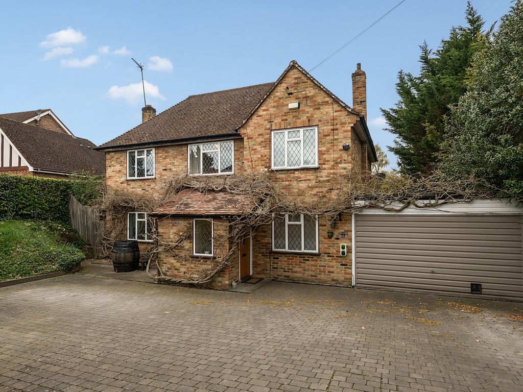 5 bed detached house for sale in Hill Rise, Gerrards Cross SL9 Zoopla
