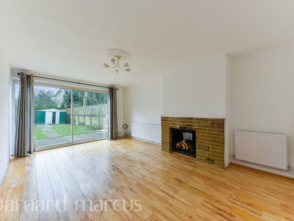 4 bed flat to rent in Clarence Crescent, London SW4 Zoopla
