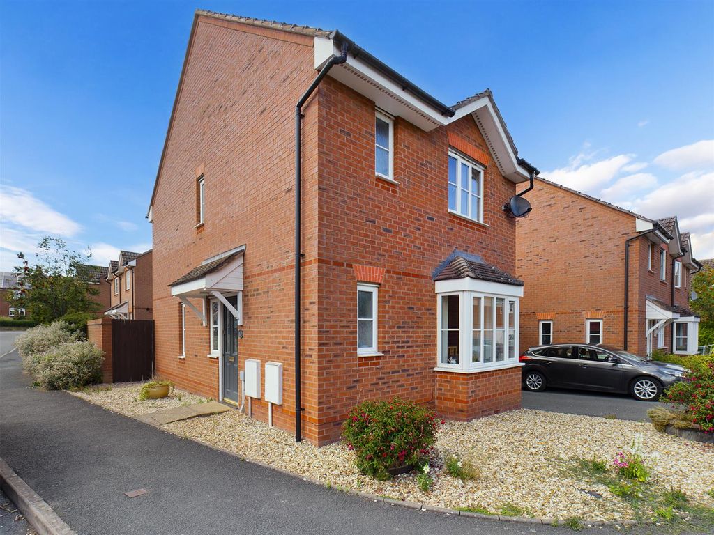 3 bed linkdetached house for sale in Dahn Drive, Ludlow SY8 Zoopla