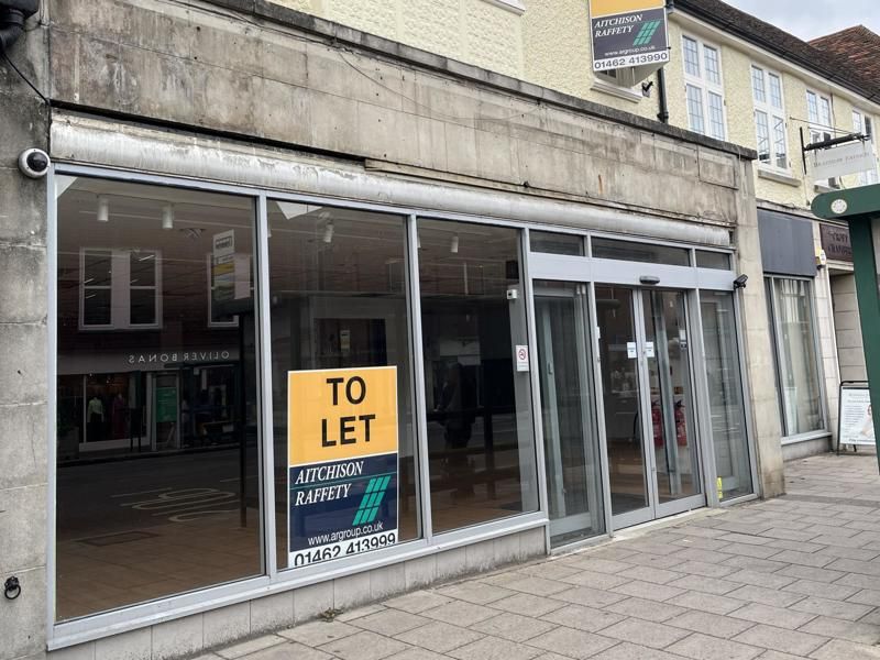 Retail premises to let in 11 A/ B Bancroft, Hitchin, Hertfordshire SG5