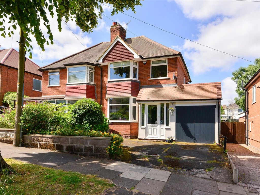 3 bed property for sale in Sheringham Road, Kings Norton, Birmingham
