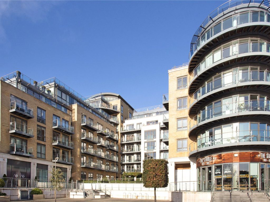 3 bed flat for sale in Kew Bridge Road, Brentford TW8, £1,295,000 Zoopla