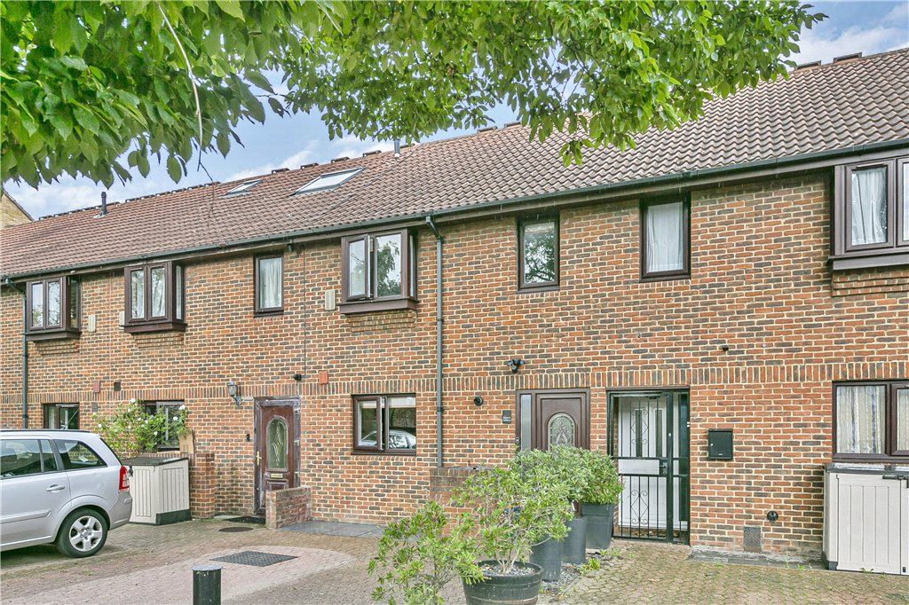 Benham Gardens, Hounslow TW4  