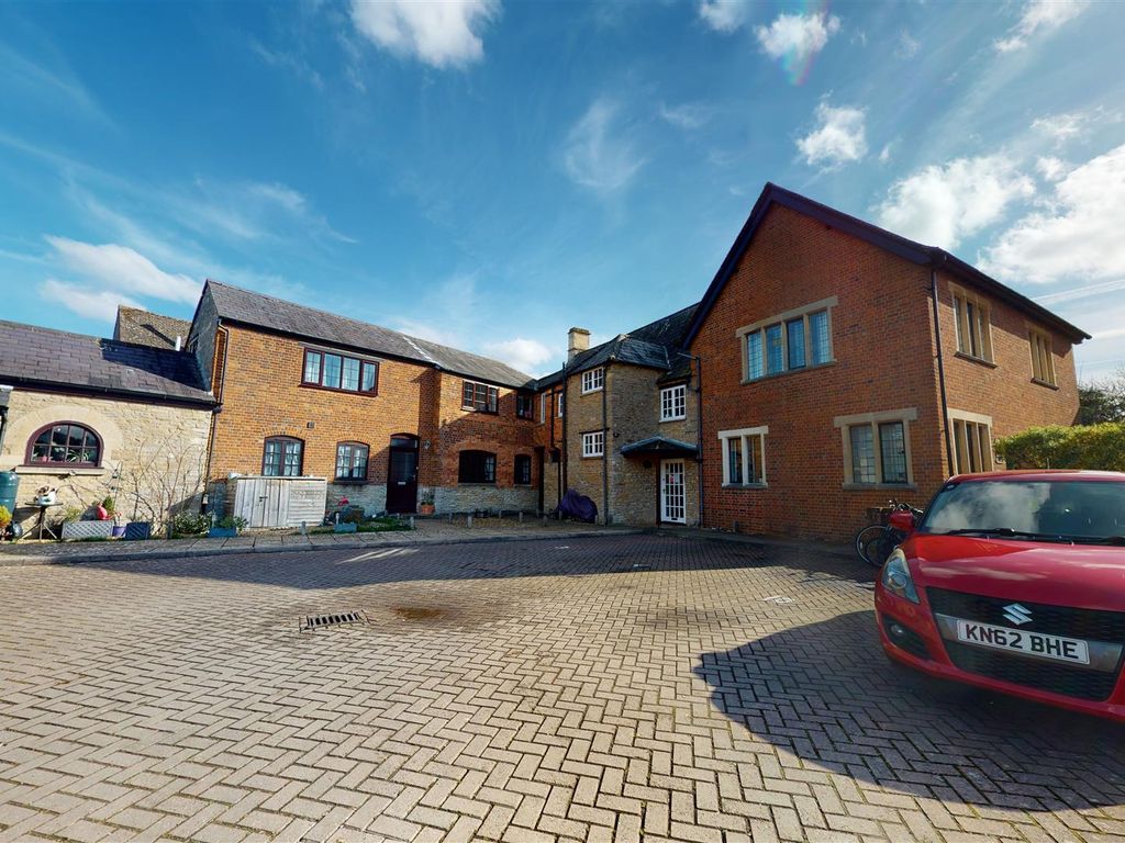 1 bed property to rent in High Street, Kidlington OX5, £925 pcm Zoopla