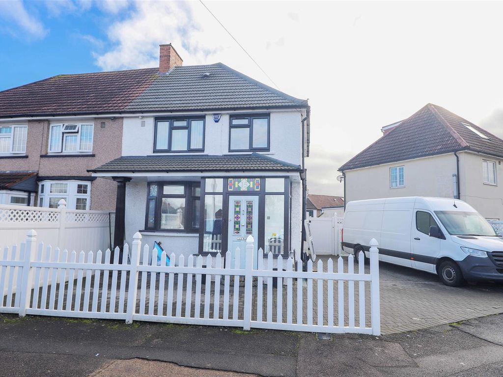 3 bed semidetached house for sale in Kingsway, Hayes UB3 Zoopla