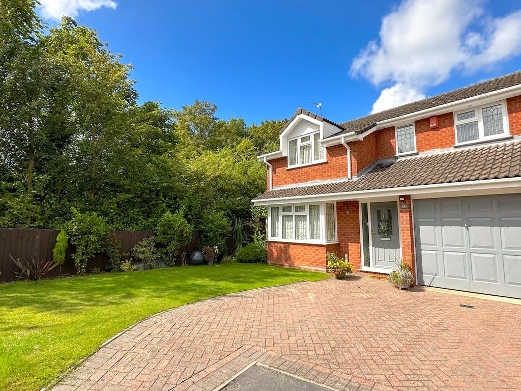 4 bed detached house for sale in Woodpecker Way, Hawks Green, Cannock