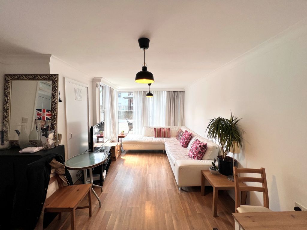 3 bed to rent in Cardigan Walk, Islington N1 Zoopla