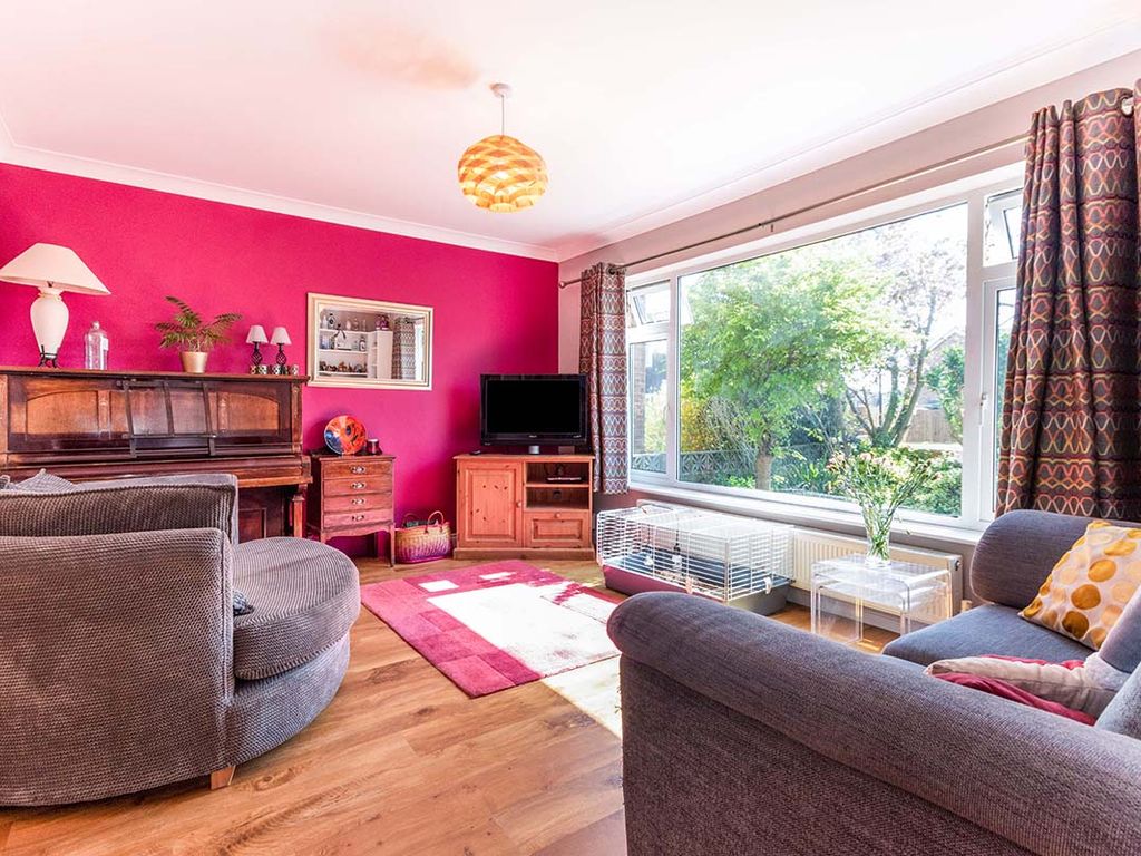 Sudeley Walk Bedford Bedfordshire MK41  