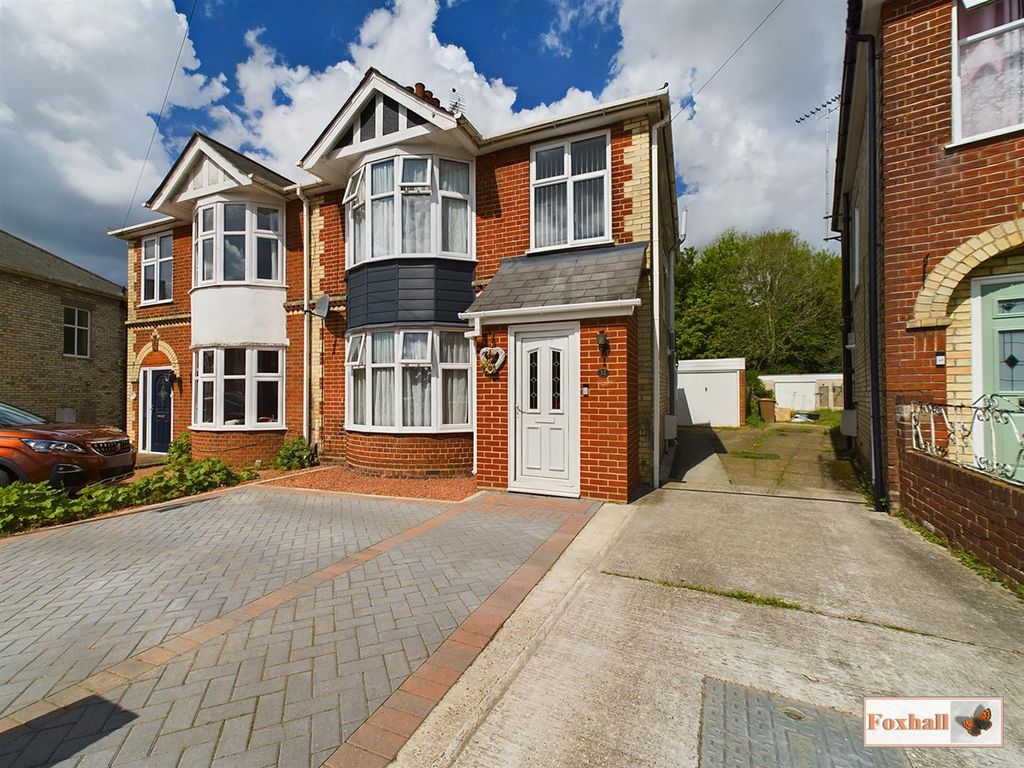 3 bed semidetached house for sale in Elmhurst Drive, Ipswich IP3 Zoopla