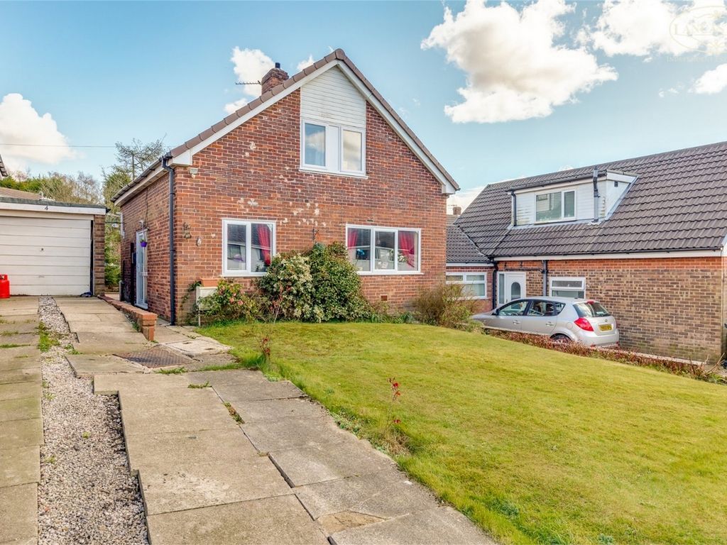 4 bed detached house for sale in Malvern Close, Horwich, Bolton BL6