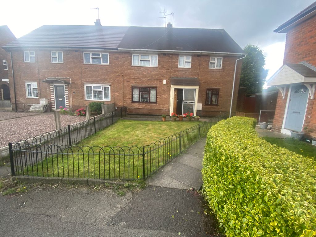 2 bed flat for sale in Kelvin Road, Beechdale, Walsall WS2, £125,000