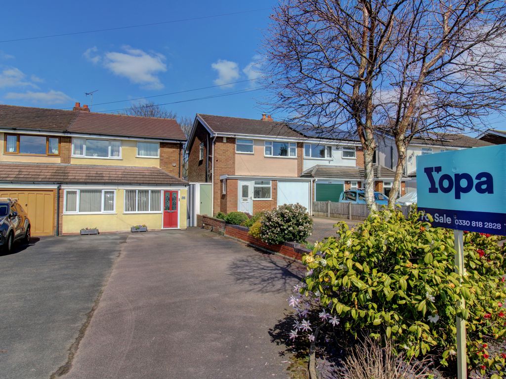 3 bed semidetached house for sale in Cannock Road, Heath Hayes