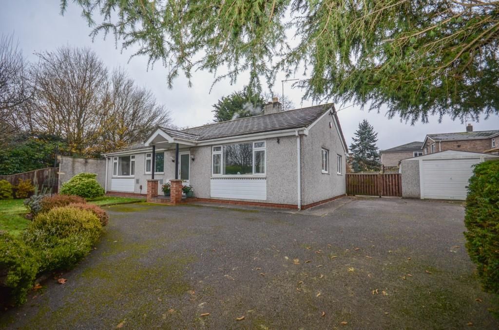 3 bed detached bungalow for sale in Old Gloucester Road, Hambrook