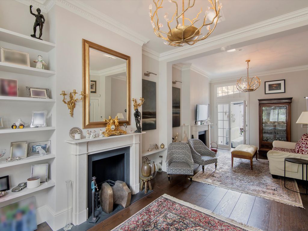 Macduff Road, London SW11  