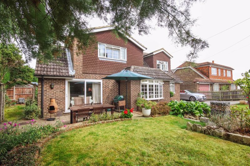 5 bed detached house for sale in Poulton Lane, Ash, Canterbury CT3 Zoopla