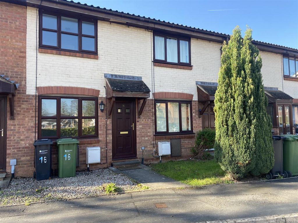 2 bed terraced house to rent in Plumpton Ave, Bobblestock, Hereford HR4