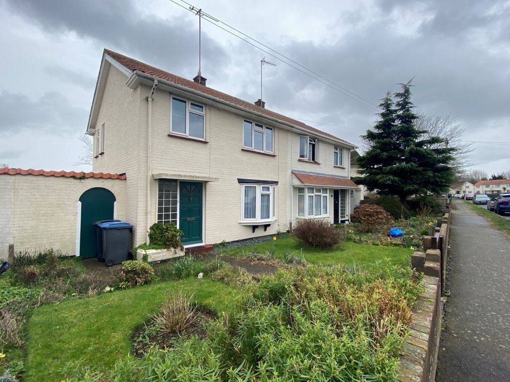 3 bed semidetached house for sale in Churchill Avenue, Deal CT14 Zoopla