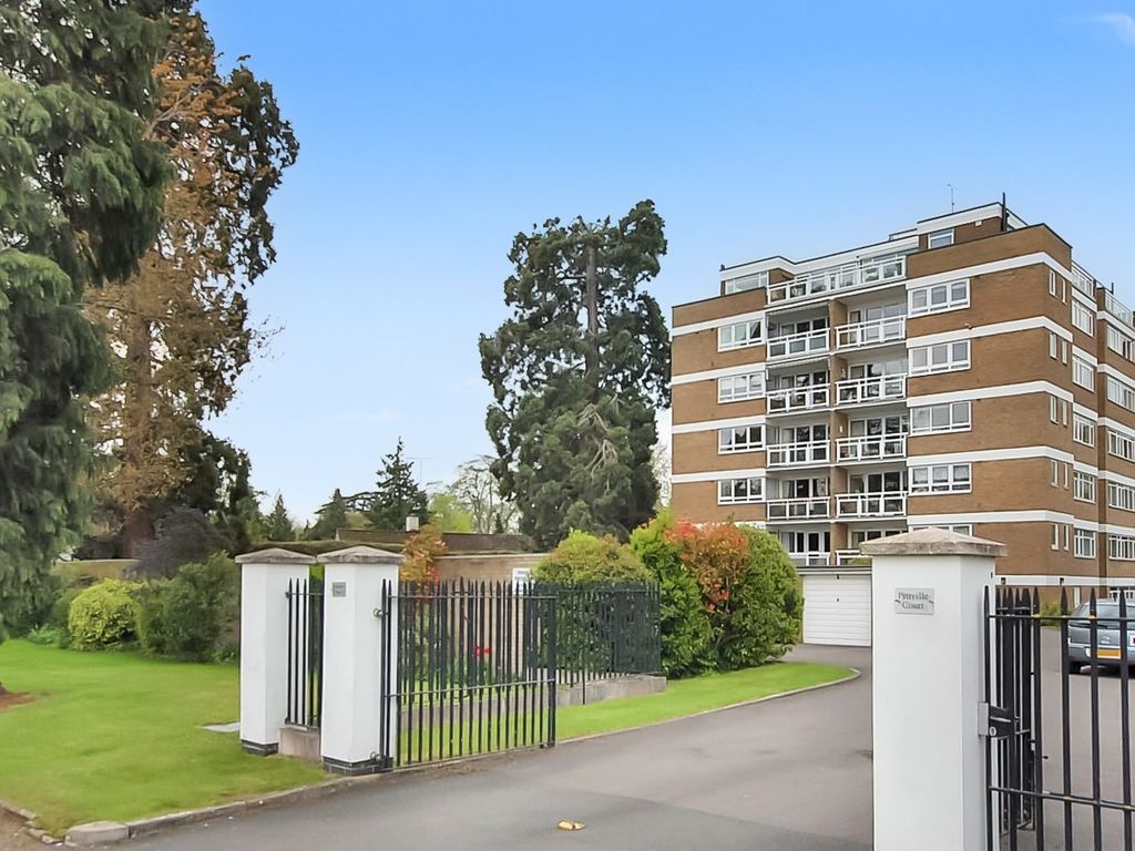 2 bed flat to rent in Albert Road, Cheltenham GL52, £1,100 pcm - Zoopla