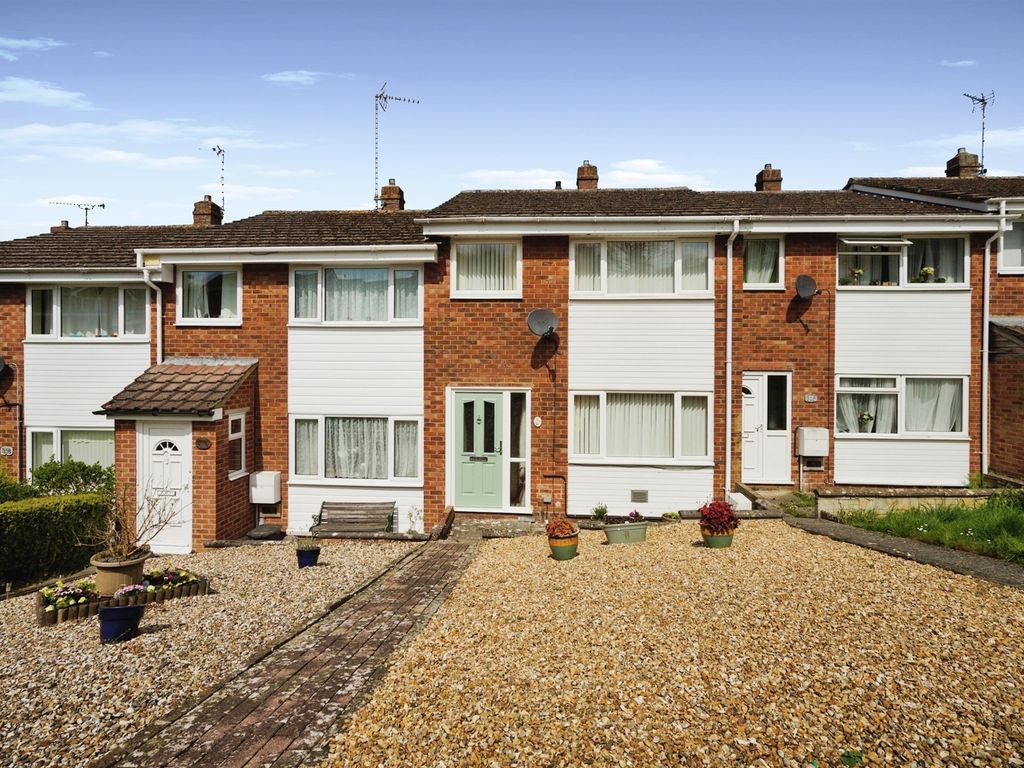 3 bed terraced house for sale in Windrush, Highworth, Swindon SN6 Zoopla