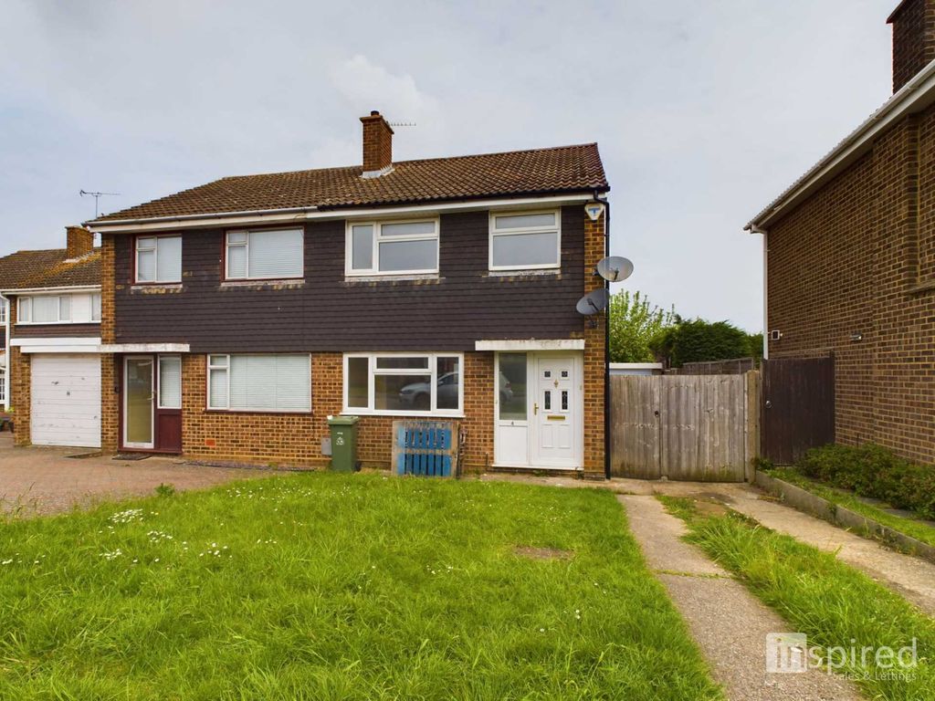 3 bed semidetached house for sale in Hunter Drive, Bletchley MK2 Zoopla