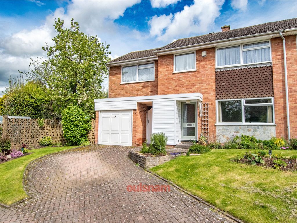 4 bed semidetached house for sale in Southmead Drive, Lickey End, Bromsgrove, Worcestershire