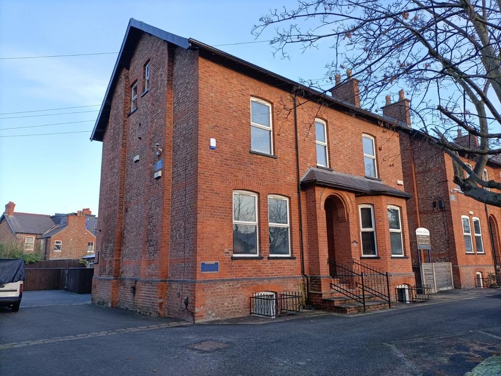 1 bed flat to rent in Barrington Road, Altrincham WA14 Zoopla