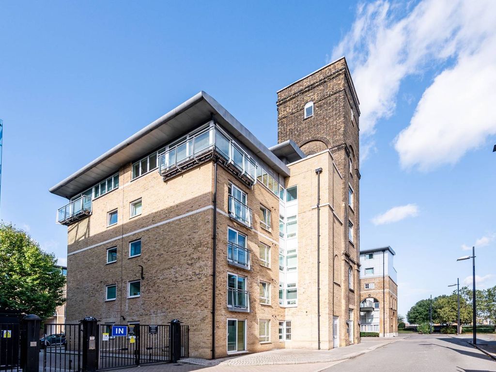 2 bed flat for sale in Building 45, Woolwich Riverside, London SE18, £