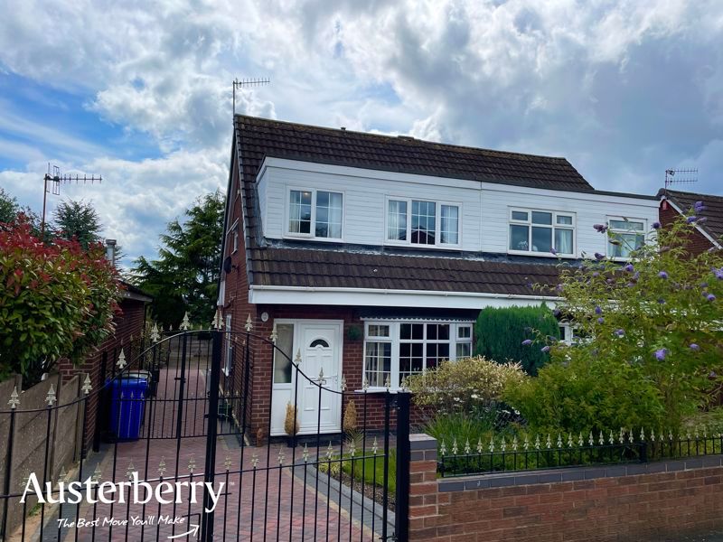 3 bed semidetached house for sale in Forrister Street, Meir Hay, Stoke