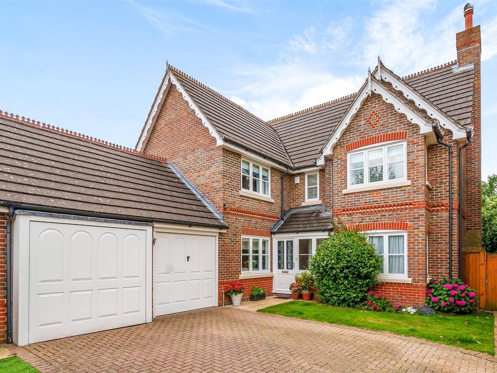 6 bed detached house for sale in Bainbridge Close, Ham, Richmond TW10