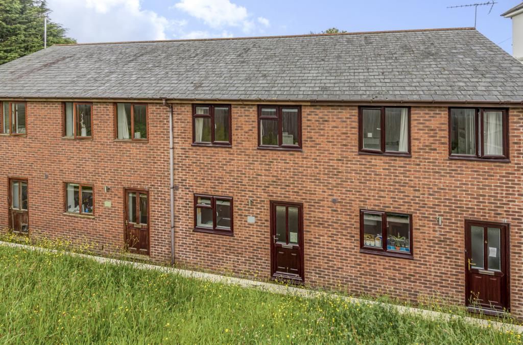 2 bed terraced house for sale in Station Road, Grampound Road, Truro