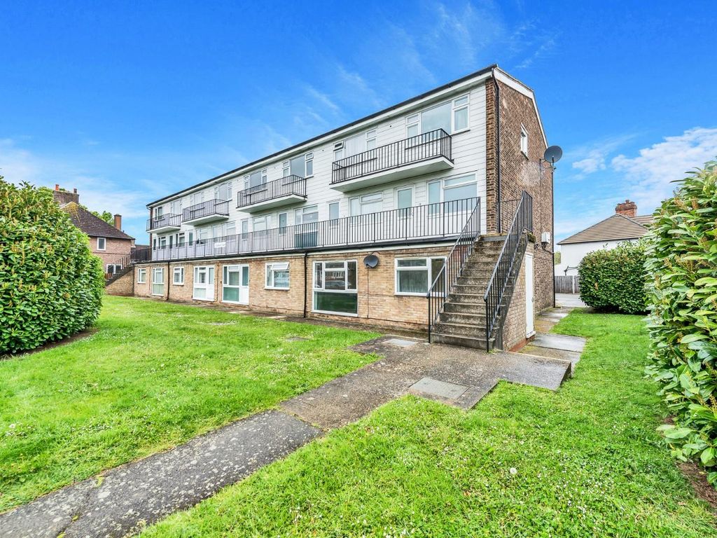 1 bed flat for sale in Burnt Ash Lane, Bromley BR1, £200,000 Zoopla