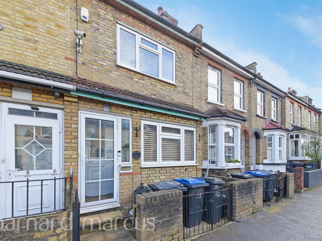 3 bed terraced house for sale in Benson Road, Croydon CR0, £425,000