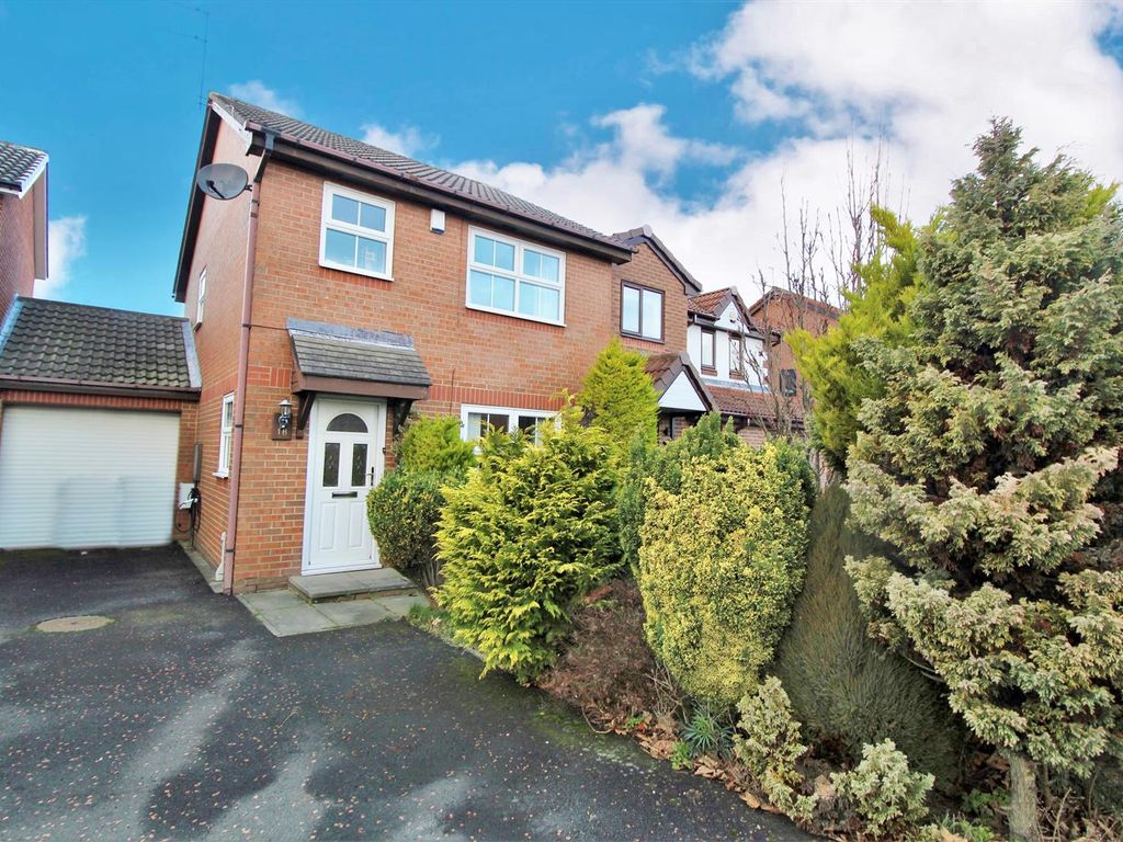3 bed semidetached house for sale in Daylesford Road, Cramlington NE23