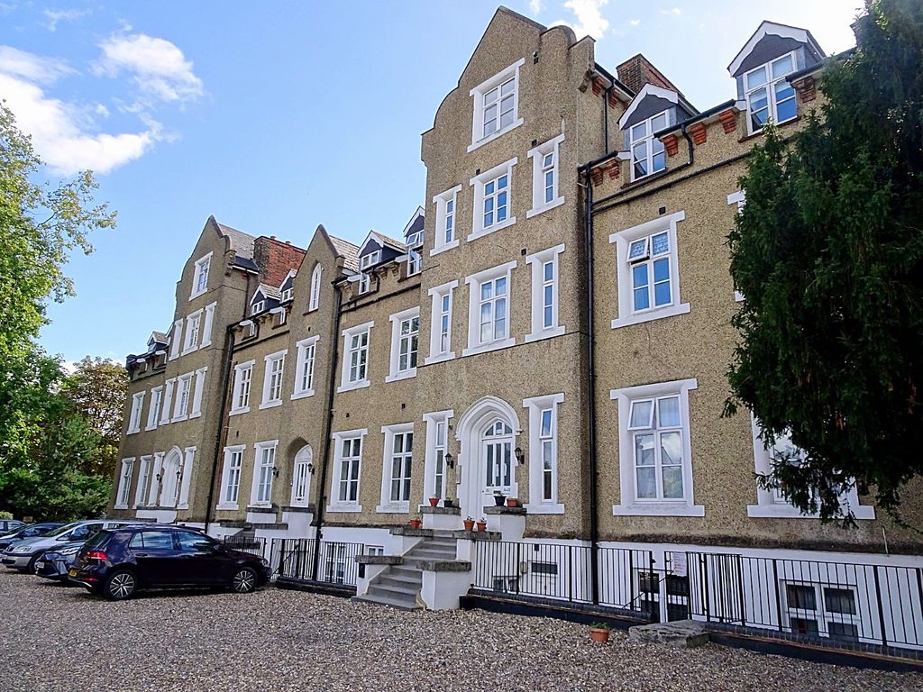 1 bed flat to rent in Upton Park, Slough SL1, £1,050 pcm Zoopla