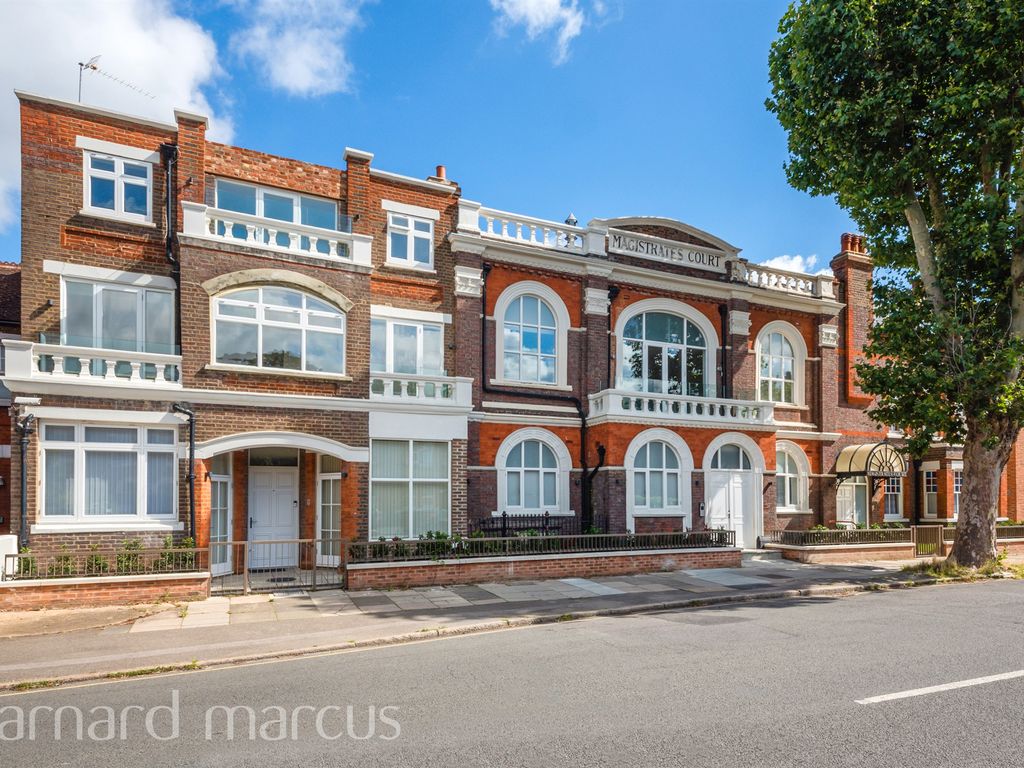 New home, 1 bed flat for sale in Hanworth Road, Feltham TW13, £80,000