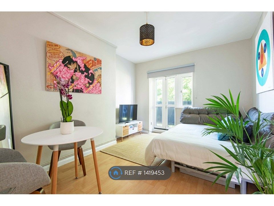 2 bed flat to rent in Braintree House, London E1 Zoopla