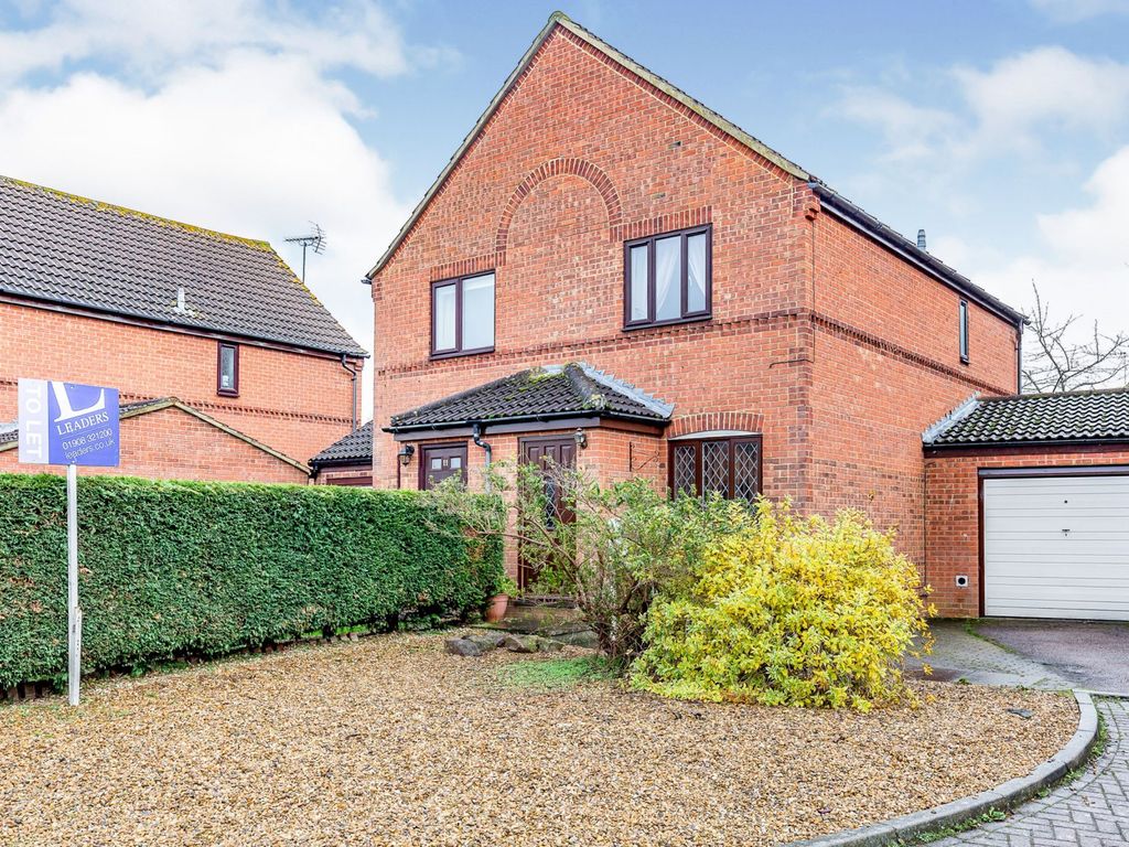 2 bed semidetached house to rent in Coggeshall Grove, Wavendon Gate