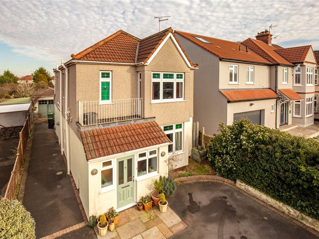 4 bed detached house for sale in Cleeve Hill, Bristol, Gloucestershire